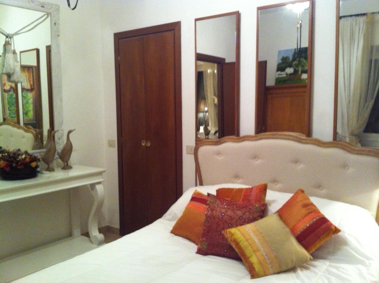Vicolo Savelli Luxury Apartment Rom